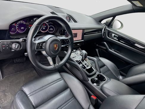 Used 2023 Porsche Cayenne Platinum Edition AWD/4WD image 7