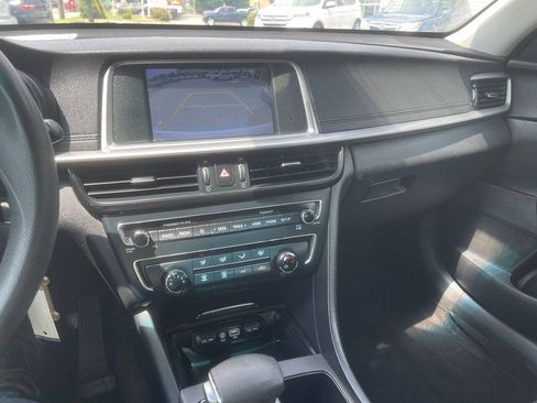 Used 2020 Kia Optima LX FWD image 18