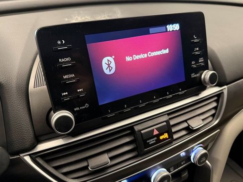 Used 2019 Honda Accord LX image 12