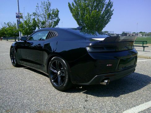 Used 2018 Chevrolet Camaro LT w/ RS Package RWD image 22
