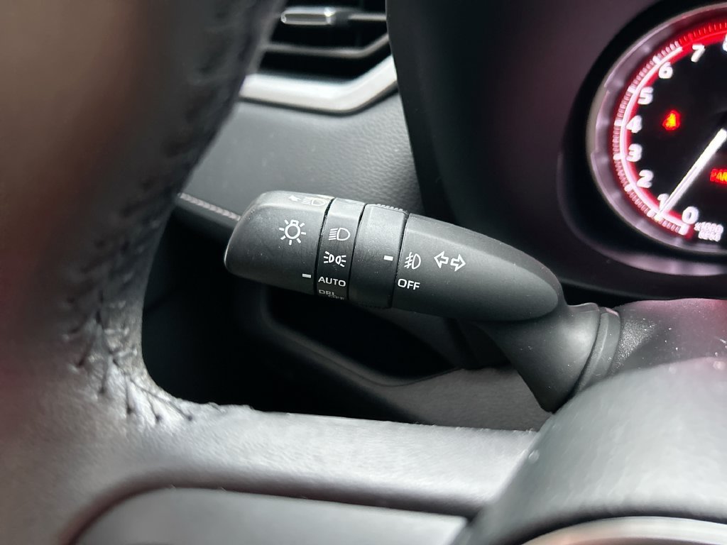 Used 2024 Toyota RAV4 XLE Premium FWD image 21