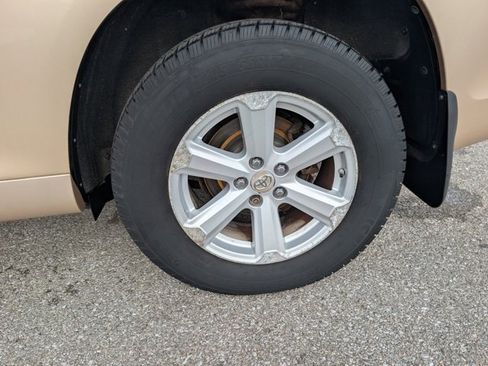 Used 2010 Toyota Highlander 4WD image 27