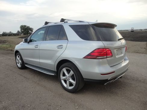 Used 2017 Mercedes-Benz GLE 350 4MATIC image 3