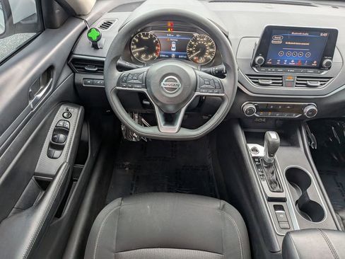 Used 2022 Nissan Altima 2.5 SV image 15