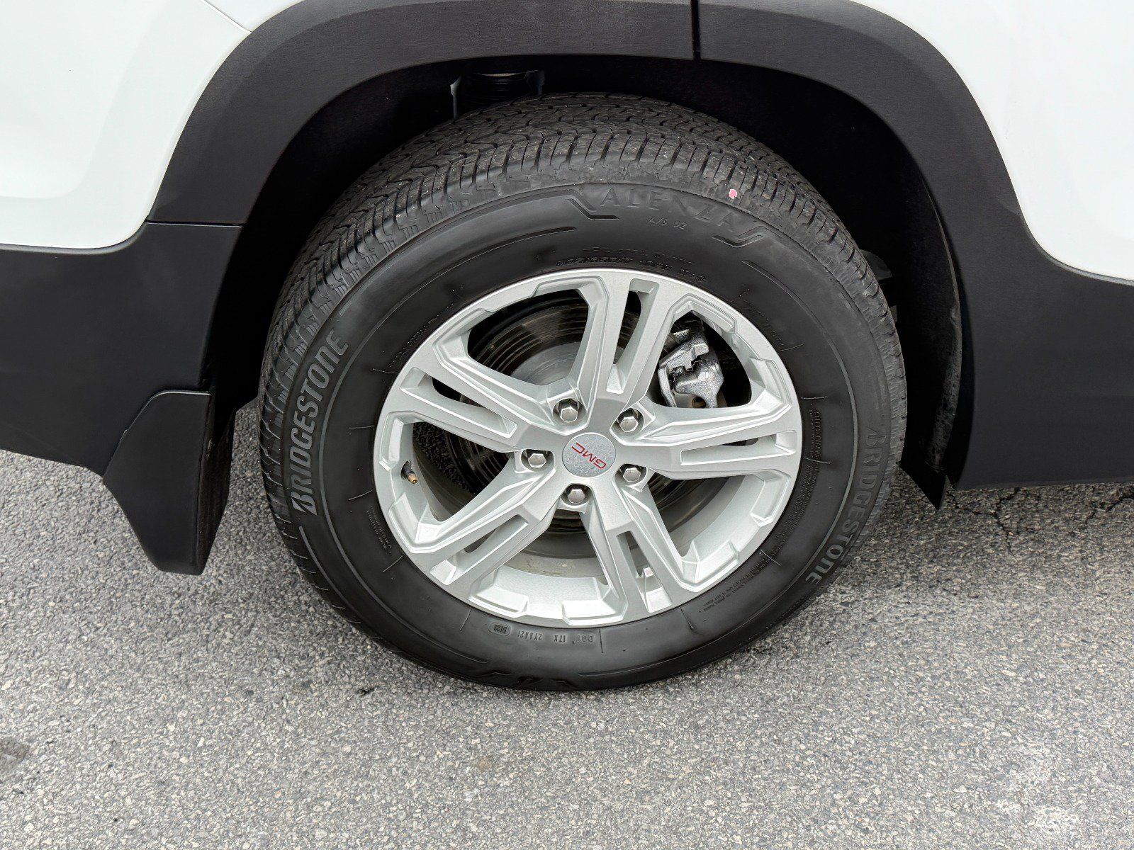 Certified 2024 GMC Terrain SLE w/ Driver Convenience Package AWD/4WD image 11