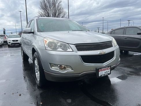 Used 2012 Chevrolet Traverse LT image 3