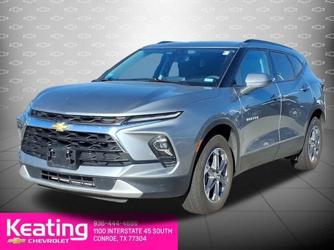 Used 2023 Chevrolet Blazer LT w/ Convenience Package FWD image 2