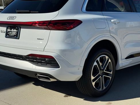 New 2025 Audi Q5 2.0T Premium image 15