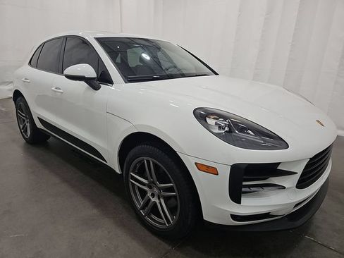 Used 2020 Porsche Macan AWD/4WD image 2