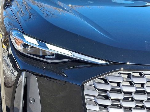 Certified 2025 Audi Q5 Premium w/ Convenience Package image 28