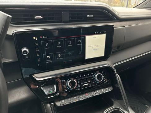 Used 2024 GMC Sierra 2500 AT4X w/ AT4X AEV Edition image 24