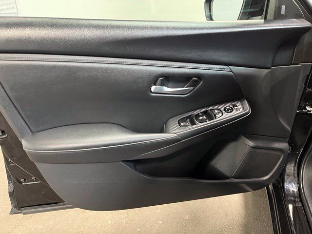 Used 2025 Nissan Sentra SV FWD image 20