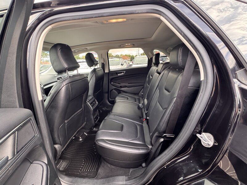 Used 2022 Ford Edge Titanium w/ Class II Trailer Tow Package AWD/4WD image 26