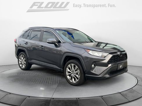Used 2019 Toyota RAV4 XLE Premium image 1