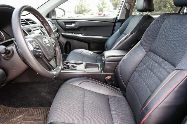 Used 2017 Toyota Camry SE FWD image 17