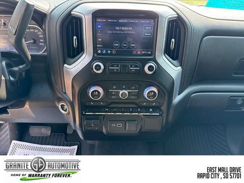 Used 2021 GMC Sierra 3500 SLE w/ SLE Convenience Package AWD/4WD image 17
