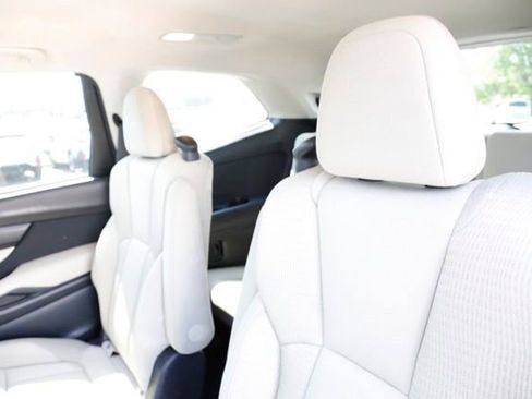 Used 2019 Subaru Ascent Premium w/ Popular Package #4 AWD/4WD image 16