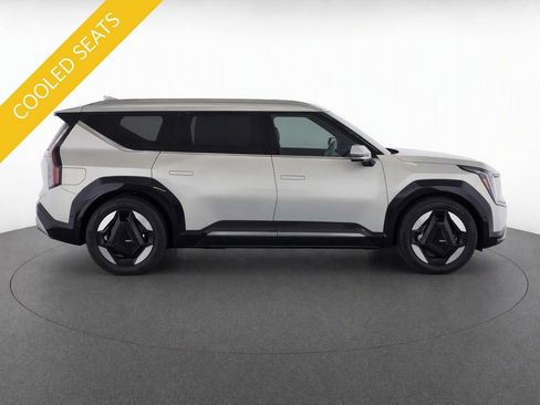 Certified 2024 Kia EV9 Land AWD/4WD image 9