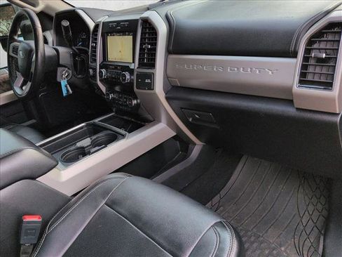 Used 2019 Ford F250 Lariat w/ Lariat Value Package image 21