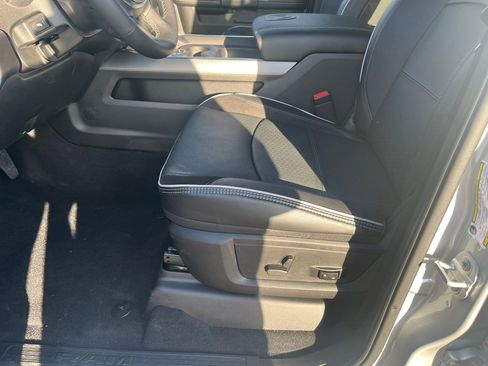 New 2026 RAM 3500 Laramie w/ Sport Appearance Package AWD/4WD image 17