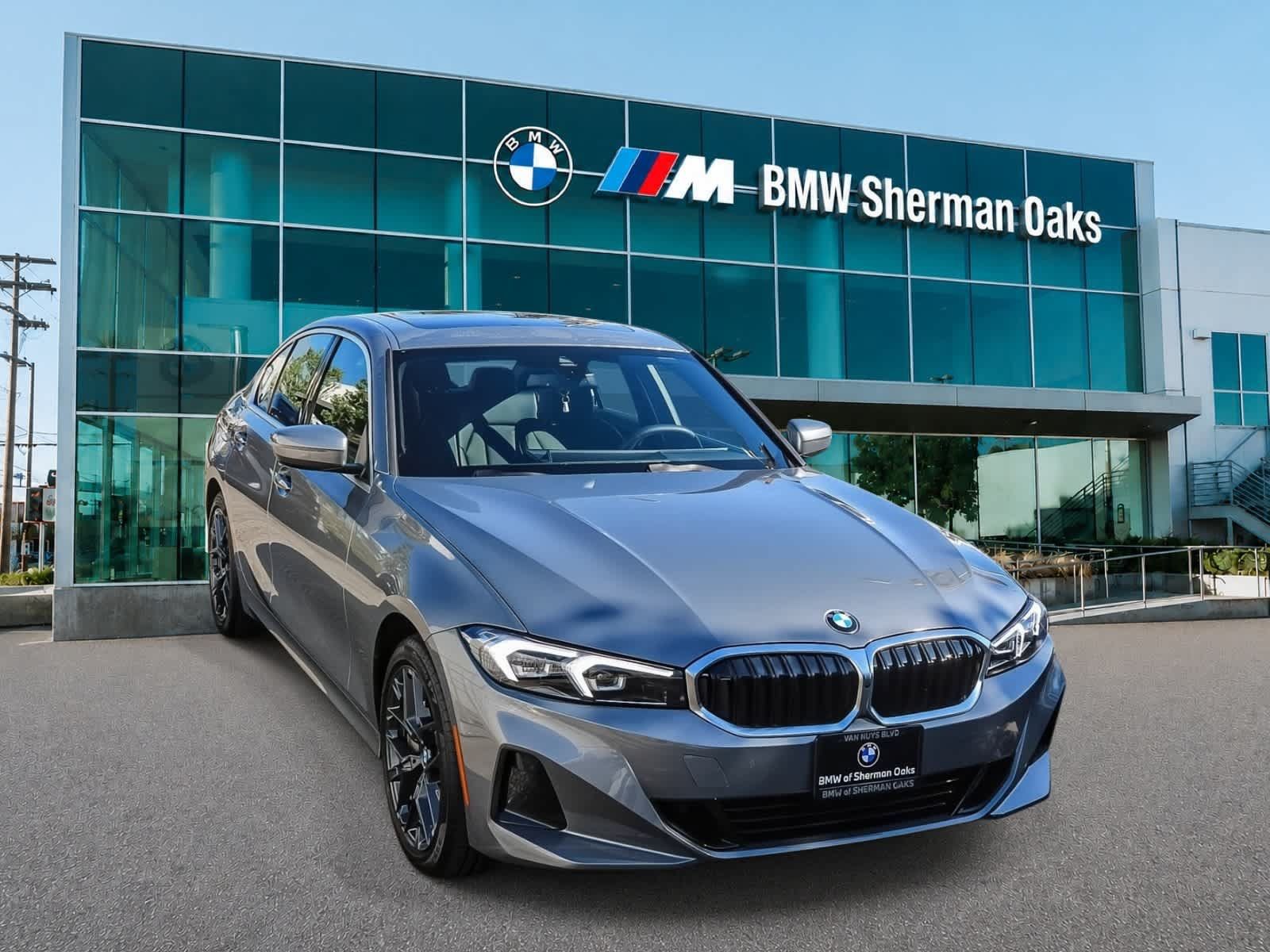Used 2026 BMW 330i Sedan w/ Convenience Package RWD image 6
