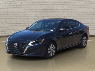 Used 2025 Nissan Altima 2.5 S FWD video 1