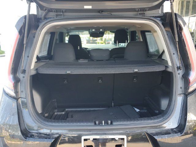Used 2023 Kia Soul EX FWD image 6