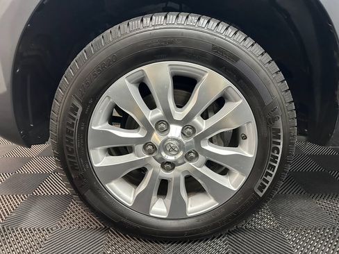 Used 2014 Toyota Sequoia Platinum w/ Preferred Accessory Package AWD/4WD image 42