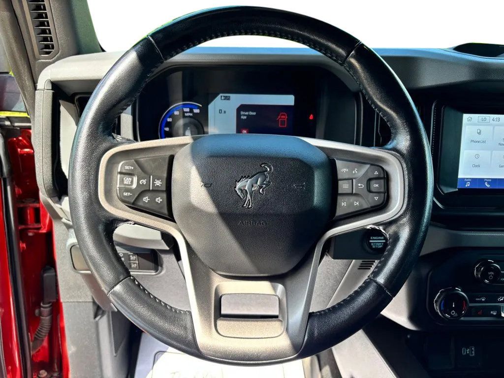 Used 2022 Ford Bronco Big Bend w/ Sasquatch Package AWD/4WD image 15