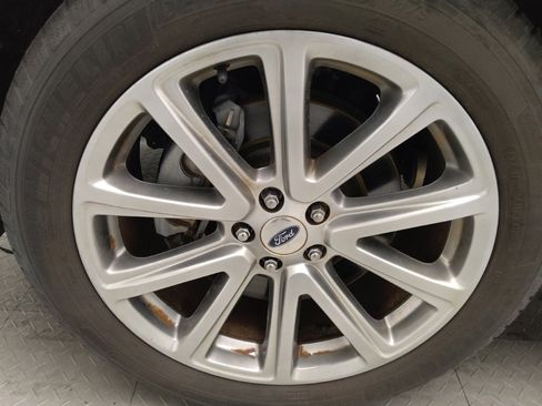 Used 2017 Ford Explorer Limited image 31