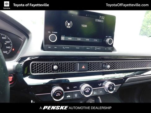 Used 2025 Honda Civic Sport image 9