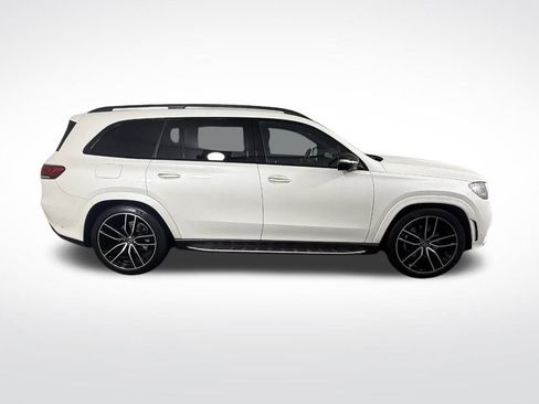 Used 2022 Mercedes-Benz GLS 580 4MATIC image 2