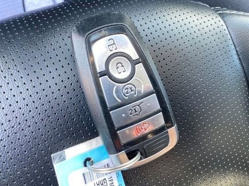 Used 2023 Ford Escape Platinum image 22