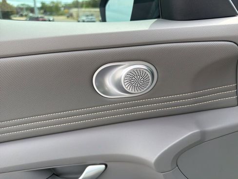 Used 2024 Hyundai Elantra SEL w/ Convenience Package image 25