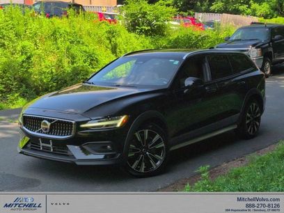 Certified 2023 Volvo V60 B5 Cross Country Ultimate w/ Climate Package