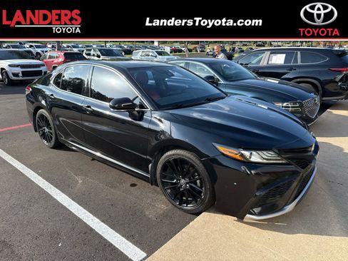 Used 2021 Toyota Camry XSE image 1