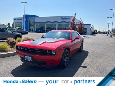 Used 2017 Dodge Challenger R/T Plus RWD image 1