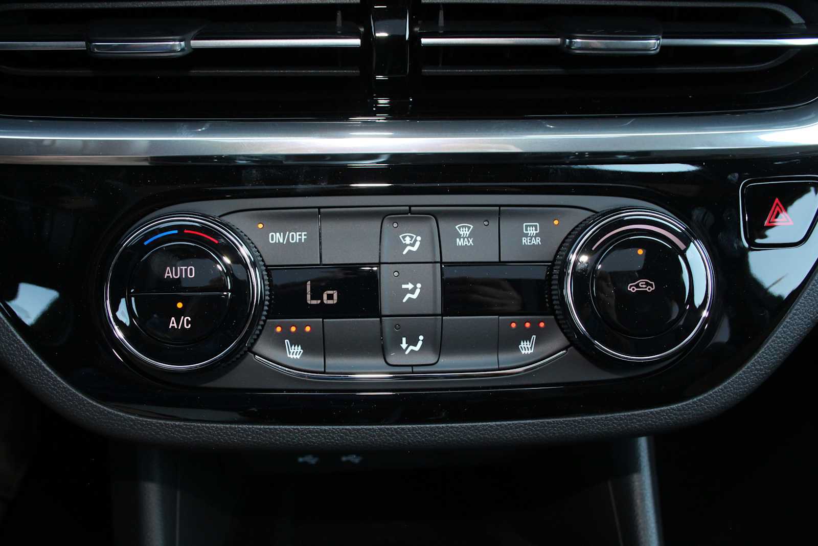 New 2026 Buick Envista Sport Touring w/ Convenience I Package FWD image 40