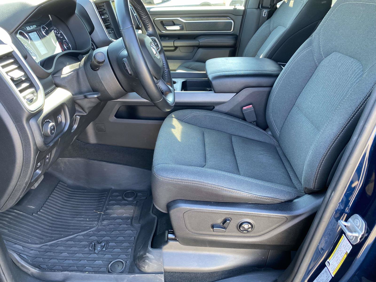 Used 2020 RAM 1500 Big Horn AWD/4WD image 18