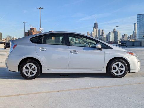 Used 2015 Toyota Prius Four image 8