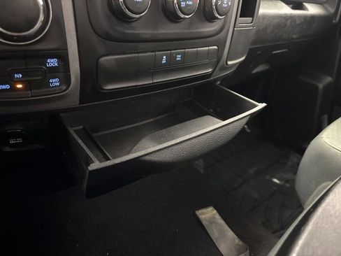 Used 2015 RAM 1500 Express w/ Black Ram 1500 Express Group AWD/4WD image 32
