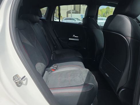 Certified 2025 Mercedes-Benz GLA 250 image 14