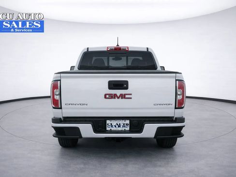 Used 2017 GMC Canyon Denali image 5