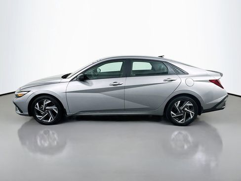 Certified 2025 Hyundai Elantra Sport FWD image 8