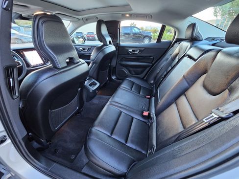 Used 2024 Volvo S60 B5 Plus image 15