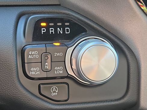 Used 2024 RAM 1500 Laramie AWD/4WD image 28