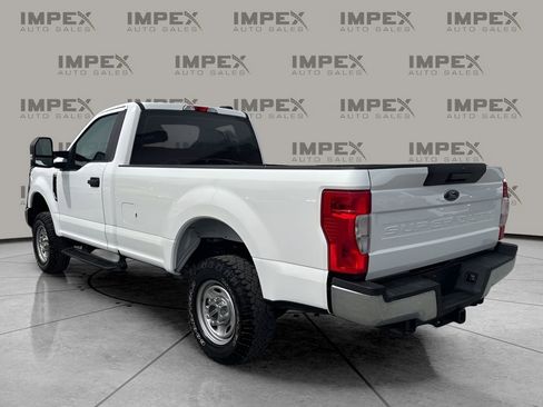 Used 2022 Ford F250 XL w/ Power Equipment Group image 3