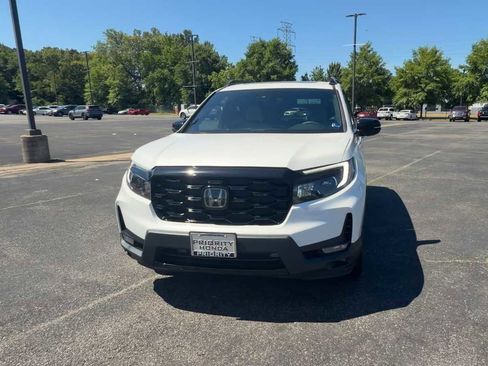 Certified 2023 Honda Passport Elite image 3