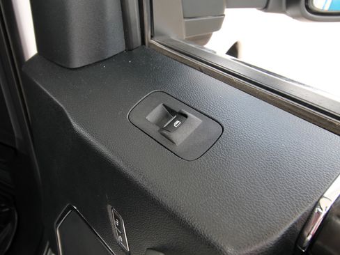 Used 2019 Ford F250 Platinum w/ Platinum Ultimate Package image 40