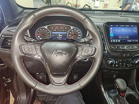 Used 2023 Chevrolet Equinox RS w/ RS Leather Package AWD/4WD image 16